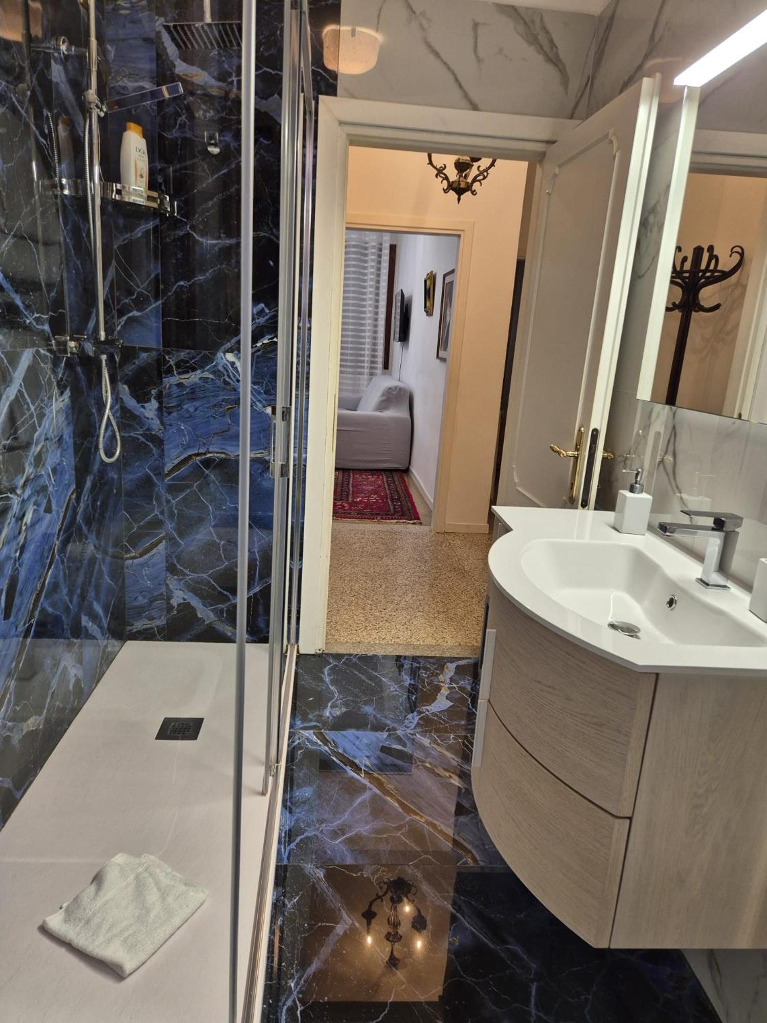 Prince Apartments Венеція Екстер'єр фото