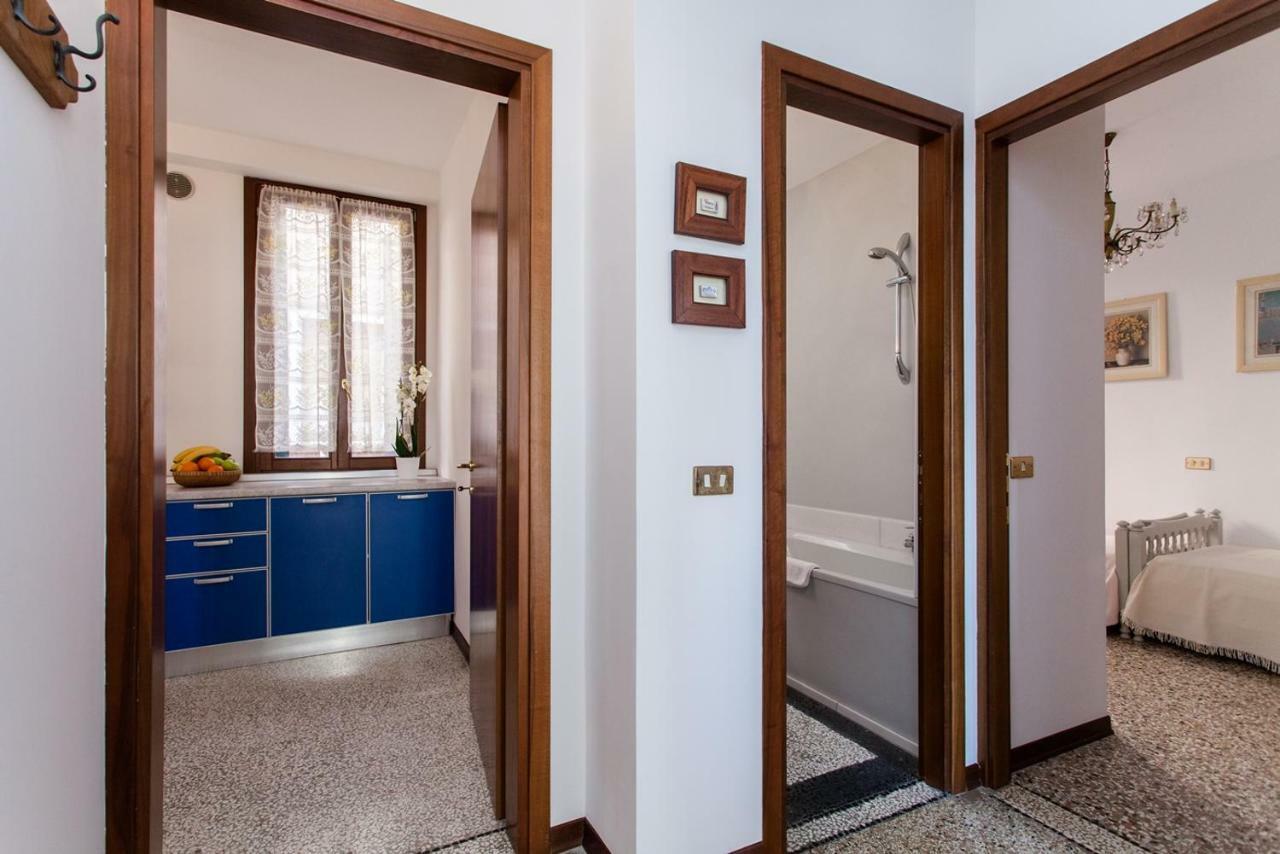 Prince Apartments Венеція Екстер'єр фото