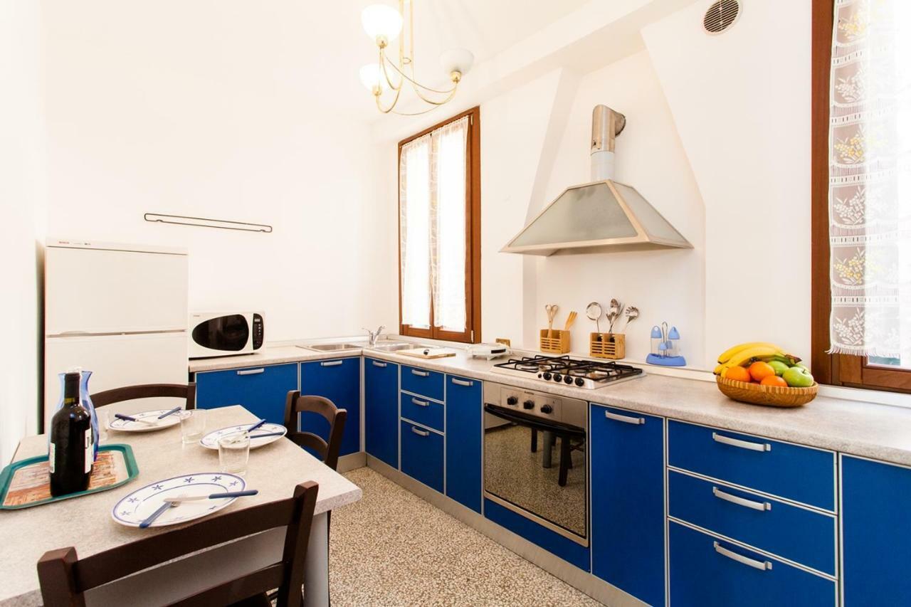 Prince Apartments Венеція Екстер'єр фото