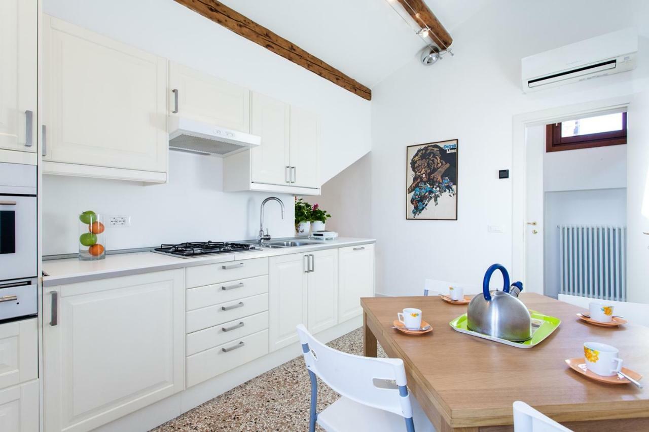 Prince Apartments Венеція Екстер'єр фото