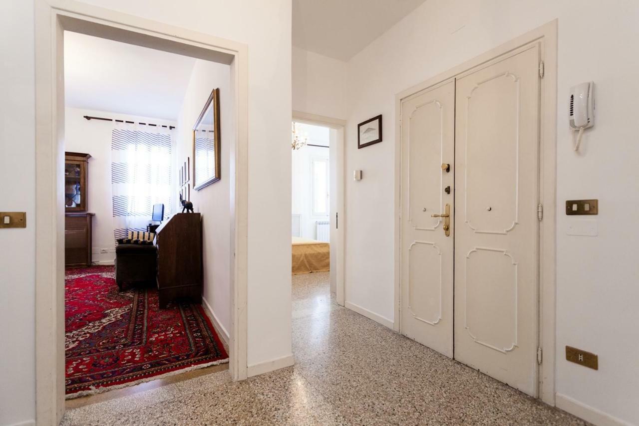 Prince Apartments Венеція Екстер'єр фото