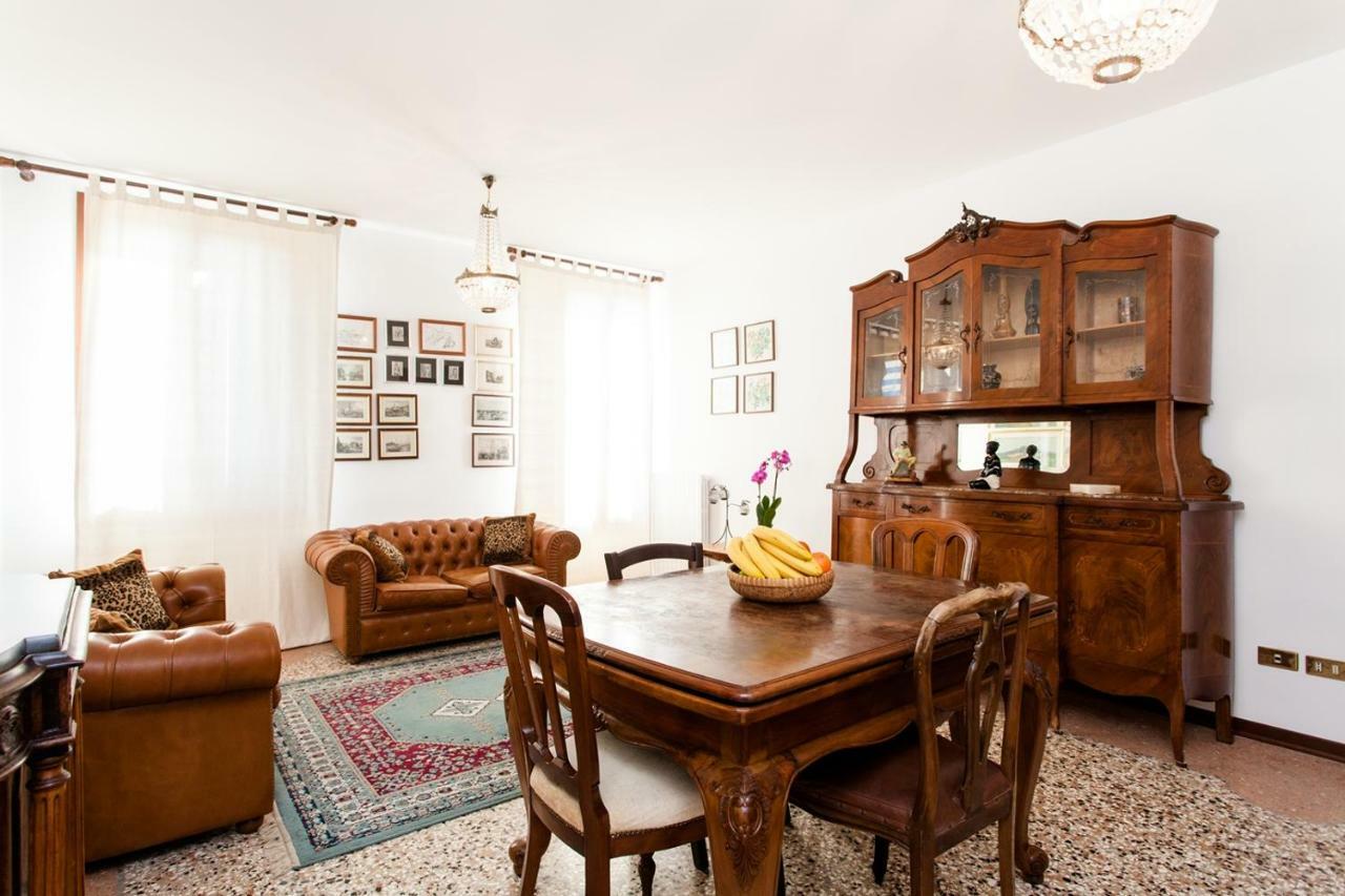 Prince Apartments Венеція Екстер'єр фото