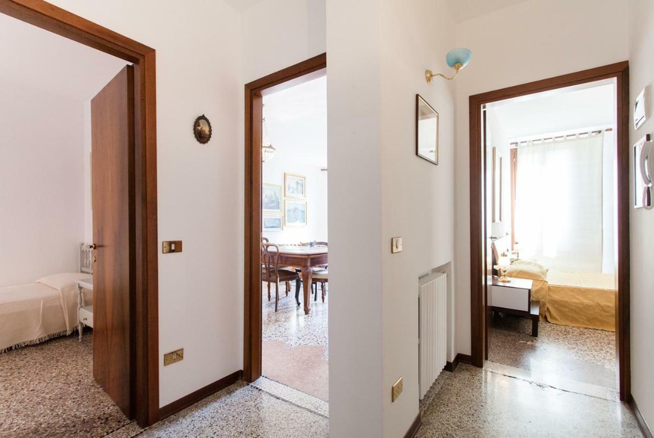 Prince Apartments Венеція Екстер'єр фото