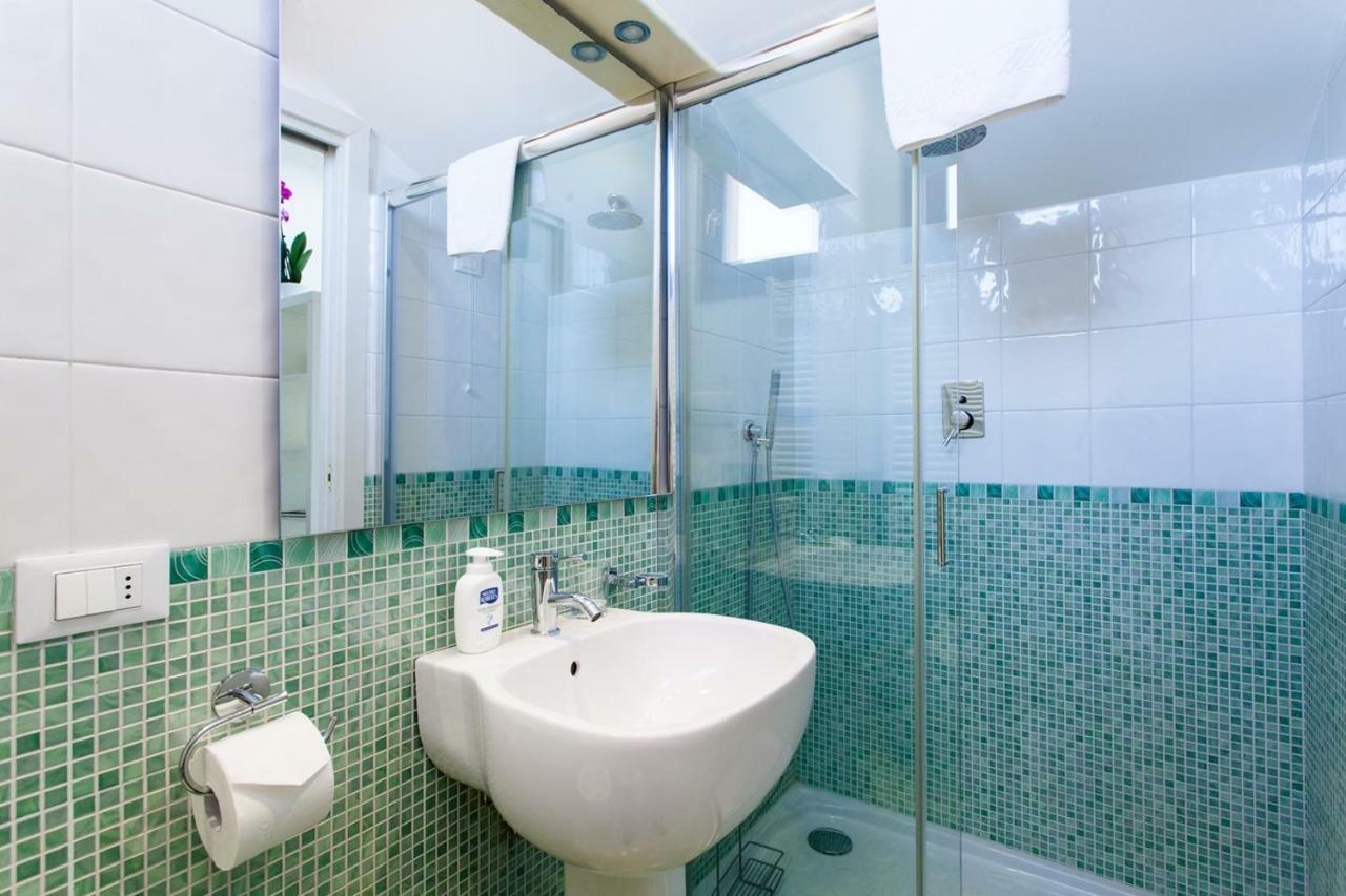 Prince Apartments Венеція Екстер'єр фото